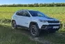 Jeep Compass 4xe Trailhawk je skvělé terénní SUV, dokud ho nezapomenete nabít