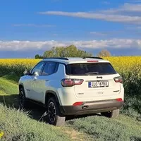 Jeep Compass 4xe Trailhawk je skvělé terénní SUV, dokud ho nezapomenete nabít