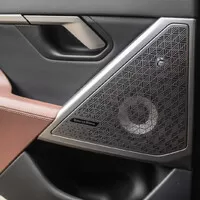 BMW i5 M60: Elektrická variace na M5 nastavuje laťku proklatě vysoko