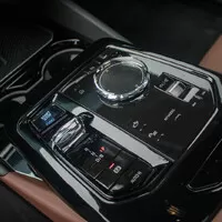 BMW i5 M60: Elektrická variace na M5 nastavuje laťku proklatě vysoko