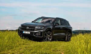 Recenze & testy: Volkswagen Touareg R-Line V6 3.0 TDI 210 kW 4Motion: Prémiový pracant se skvělým podvozkem
