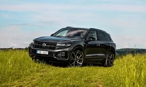 Volkswagen Touareg R-Line V6 3.0 TDI 210 kW 4Motion: Prémiový pracant se skvělým podvozkem