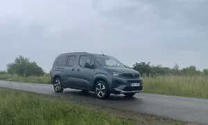 Novinky: Vítej zpátky! Peugeot Rifter má novou tvář a opět i spalovací motory