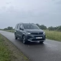 Vítej zpátky! Peugeot Rifter má novou tvář a opět i spalovací motory