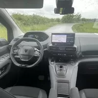 Vítej zpátky! Peugeot Rifter má novou tvář a opět i spalovací motory