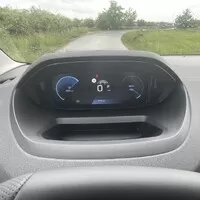 Vítej zpátky! Peugeot Rifter má novou tvář a opět i spalovací motory