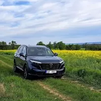 Honda CR-V HEV: Skvělý podvozek, odladěný hybrid a spousta místa.