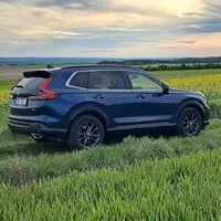 Honda CR-V HEV: Skvělý podvozek, odladěný hybrid a spousta místa.