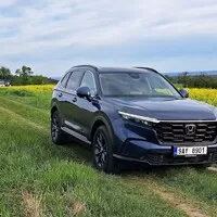 Honda CR-V HEV: Skvělý podvozek, odladěný hybrid a spousta místa.