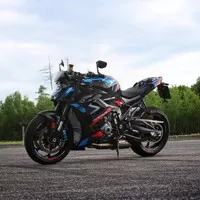 BMW M1000R: Finální boss