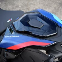BMW M1000R: Finální boss
