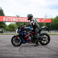 BMW M1000R: Finální boss