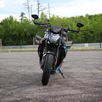 BMW M1000R: Finální boss