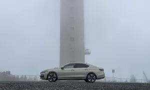 Novinky: První jízda se Škodou Superb liftback: Kočičí tlapičky a skvělé vrcholné motorizace 