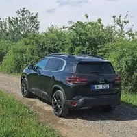 Citroen C5 Aircross Hybrid: Ničím nešokuje, jen nenápadně funguje