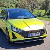 Hyundai i20 Style: Extrovert co rád kibicuje
