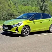 Hyundai i20 Style: Extrovert co rád kibicuje