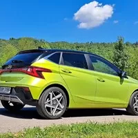 Hyundai i20 Style: Extrovert co rád kibicuje