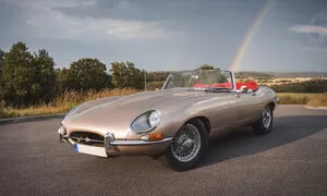Historie, Recenze & testy: 1966 Jaguar E-Type: V češtině není superlativ, který by dostatečně popsal dojmy z tohoto auta