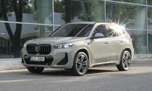 Recenze & testy: BMW X1 25e: Rodinný ideál, který ale na sport nezapomíná