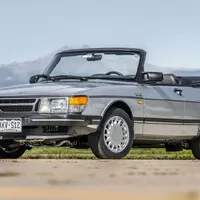 Foto: bringatrailer.com (Předprodukční kabriolet)