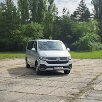Volkswagen Caravelle: Legenda na odchodu