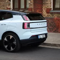 Volvo EX30 Single Motor Extended Range: Konečně elektromobil pro normální lidi. Už zase?