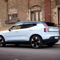 Volvo EX30 Single Motor Extended Range: Konečně elektromobil pro normální lidi. Už zase?