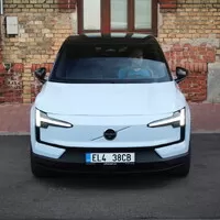 Volvo EX30 Single Motor Extended Range: Konečně elektromobil pro normální lidi. Už zase?