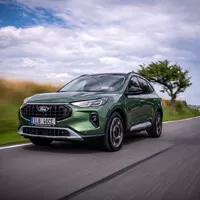 Svezla jsem se novými Fordy Puma a Kuga - a tleskám povedenému faceliftu!