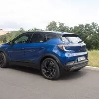 Renault Captur E-Tech full hybrid: Šmrncovní, skvěle vybavené auto s jedinou mouchou