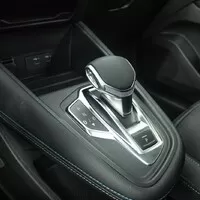 Renault Captur E-Tech full hybrid: Šmrncovní, skvěle vybavené auto s jedinou mouchou