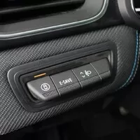 Renault Captur E-Tech full hybrid: Šmrncovní, skvěle vybavené auto s jedinou mouchou