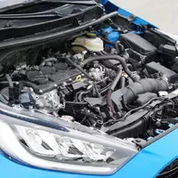 Toyota Yaris HEV: Malý šampion ladí formu