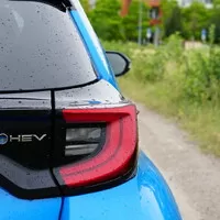 Toyota Yaris HEV: Malý šampion ladí formu