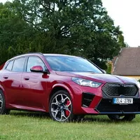 BMW iX2 eDrive30: Nová doba, nový směr