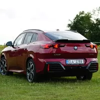 BMW iX2 eDrive30: Nová doba, nový směr