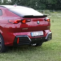 BMW iX2 eDrive30: Nová doba, nový směr