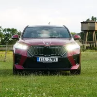 BMW iX2 eDrive30: Nová doba, nový směr