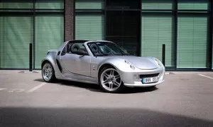 Smart Roadster Brabus Xclusive: Super hračka s jedním ale