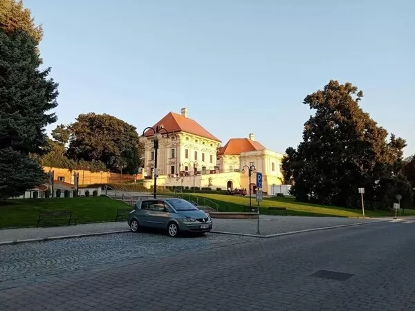 Obrázek v komentáři