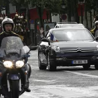 Jacques Chirac a jeho Citroën C6, zdroj: Linternaute