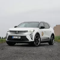 Renault Scénic E-Tech Iconic: Rodinný ideál na elektřinu?