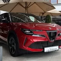 Alfa Romeo Junior: Nejmenší, nejlevnější a už teď slavná Alfa poprvé naživo v Česku