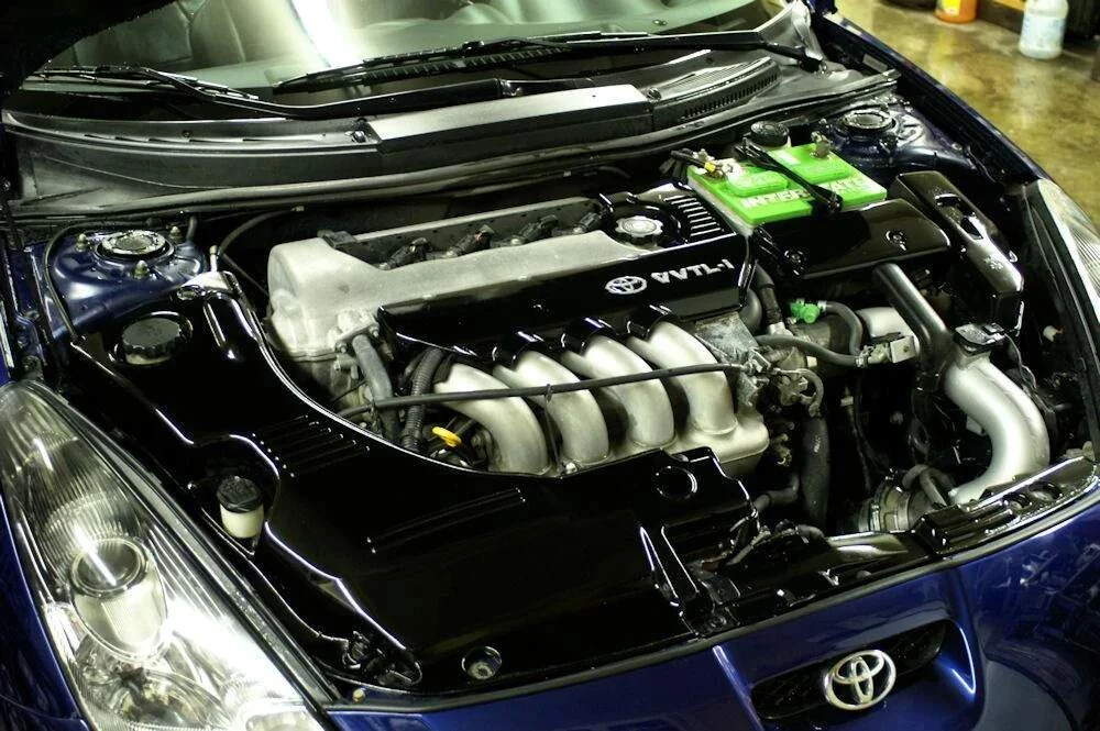 Motor 2ZZ-GE v Toyota Celica, zdroj: celicahobby.com