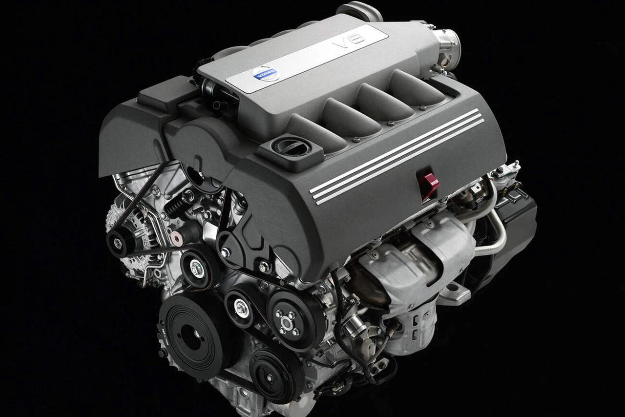 Volvo 4,4l V8, zdroj: wheelsage.org