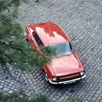 Retro okénko Petra Přikryla: Škoda 100 - auto, které naučilo řídit tisíce motoristů