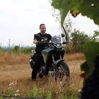 ​CF Moto 450 MT: Malý dobrodruh s velkým srdcem