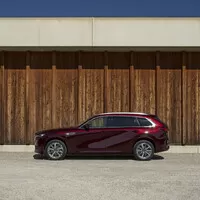 Mazda CX-80: Největší diesel na našem trhu přichází v patřičně důstojném kabátě
