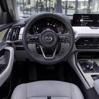 Mazda CX-80: Největší diesel na našem trhu přichází v patřičně důstojném kabátě